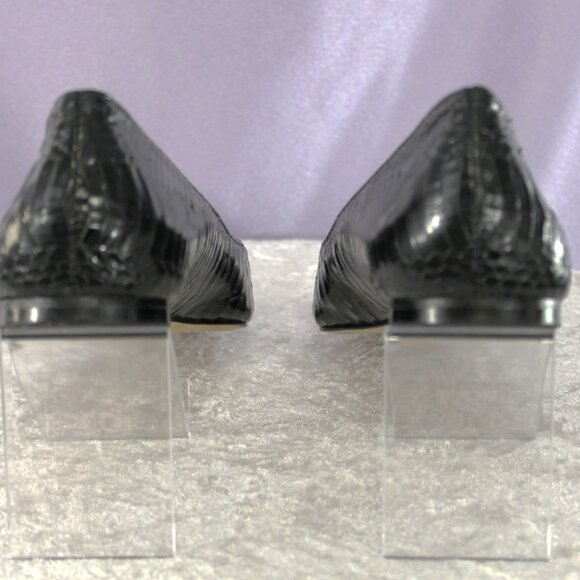 Vince Camuto Black Embossed Leather Pointed Toe Flats NWOB Size 5 - Picture 4 of 7